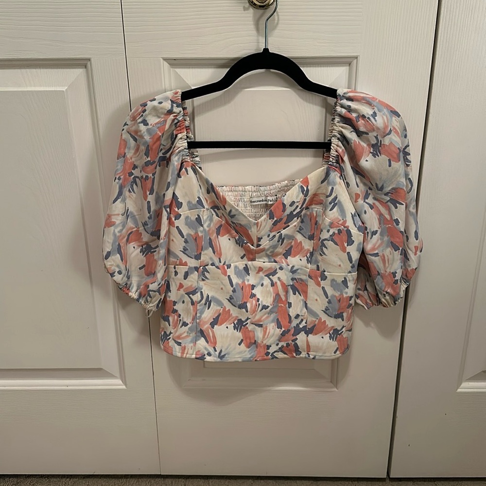 Abercrombie & Fitch top